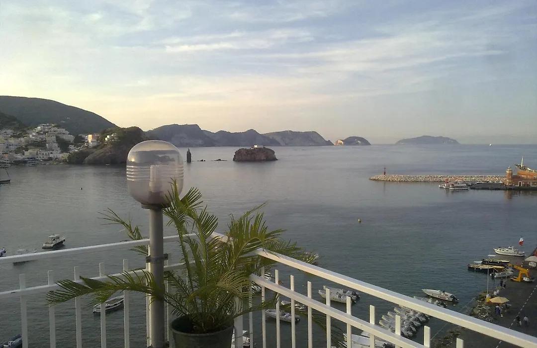 Hotel La Baia-1