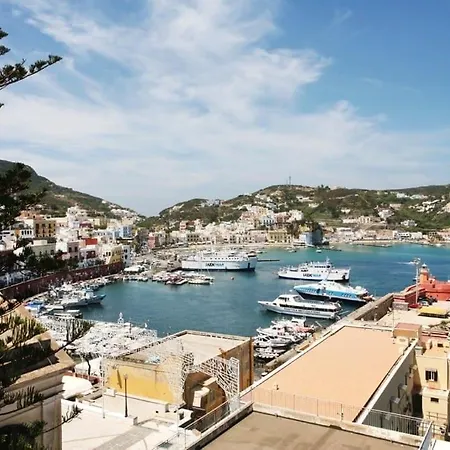 Marbnb Appartamenti Ponza Centro porto Appartamento Cupola-2